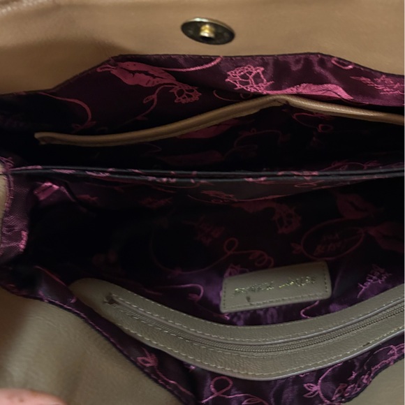 Betsey Johnson White and Tan Quilted Heart Shoulder Bag - Picture 5 of 7